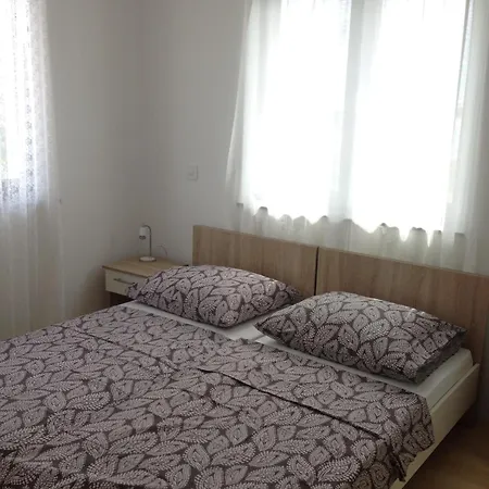 Pansion Marta 招待所 比比涅