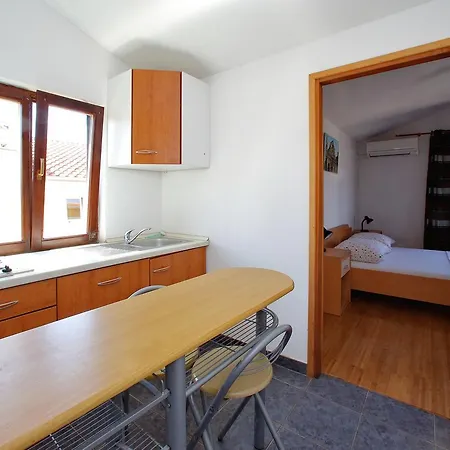 Pansion Marta 3* Bibinje