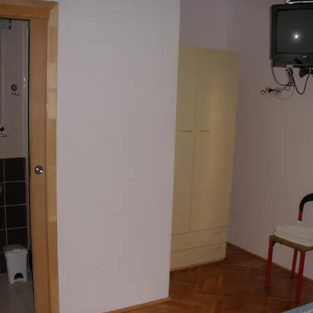 Pansion Marta Bibinje