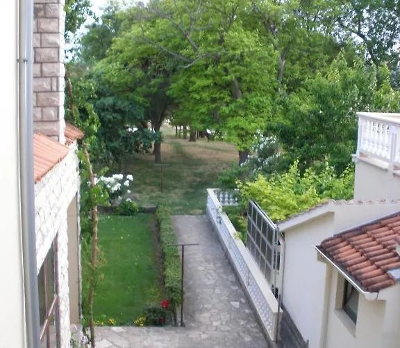 Pansion Marta בית הארחה