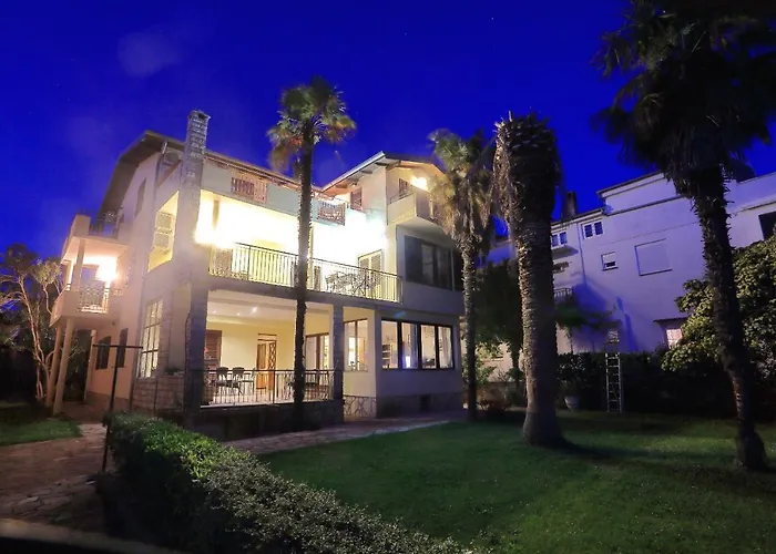 Pansion Marta 3* ביבינייה