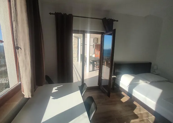 Pansion Marta 3* Bibinje