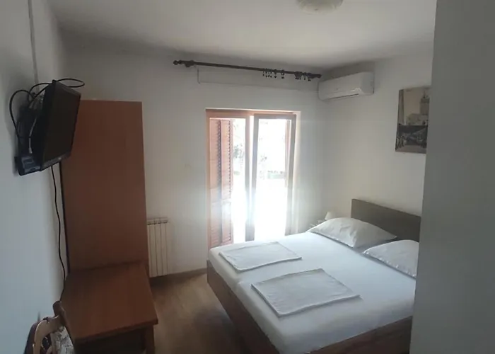 Πανσιόν Pansion Marta