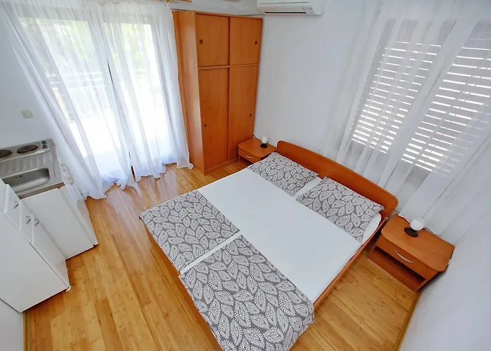 Pansion Marta Guest house