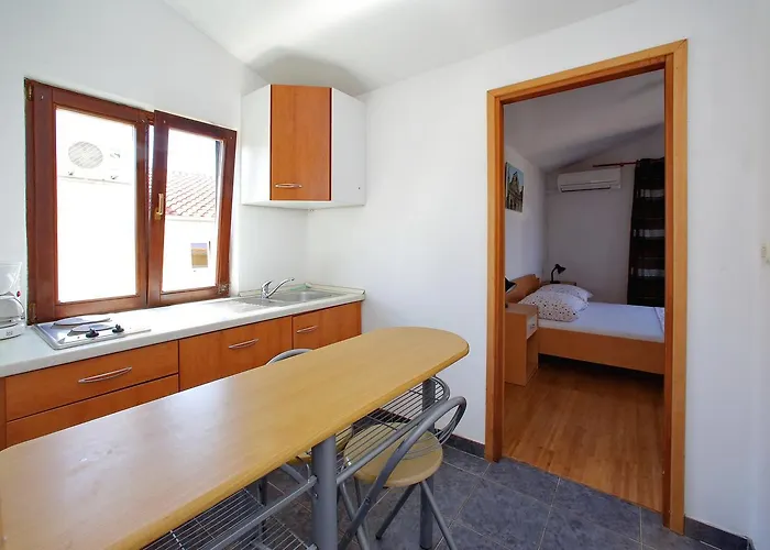 Pansion Marta 3* Bibinje