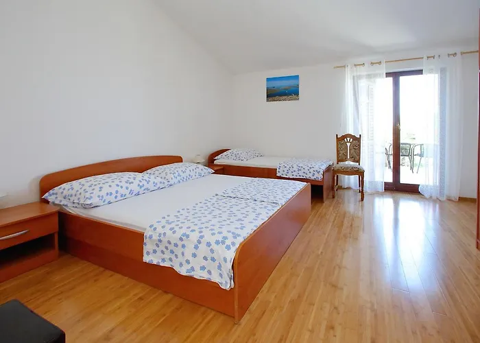 Guest house Pansion Marta Bibinje