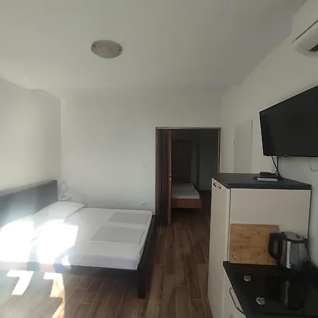 Pansion Marta Bibinje