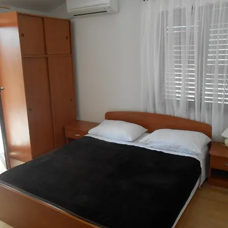 Guest house Pansion Marta Bibinje