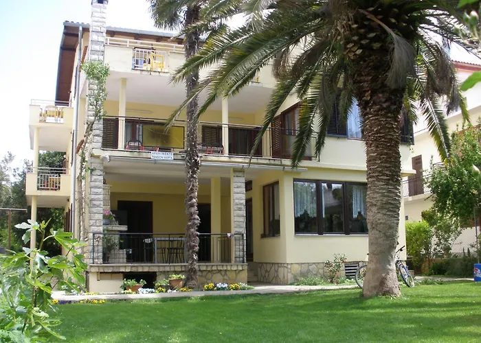 ゲストハウス Pansion Marta